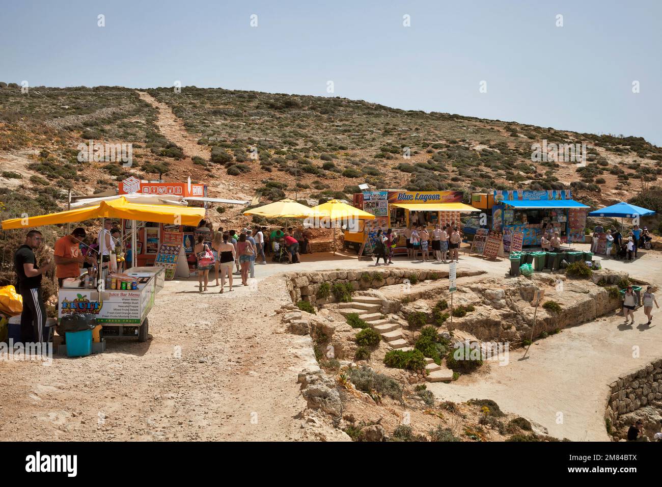 EIS und Getränke Verkaufsstände in der Blauen Lagune, Comino, Malte, Europa Banque D'Images