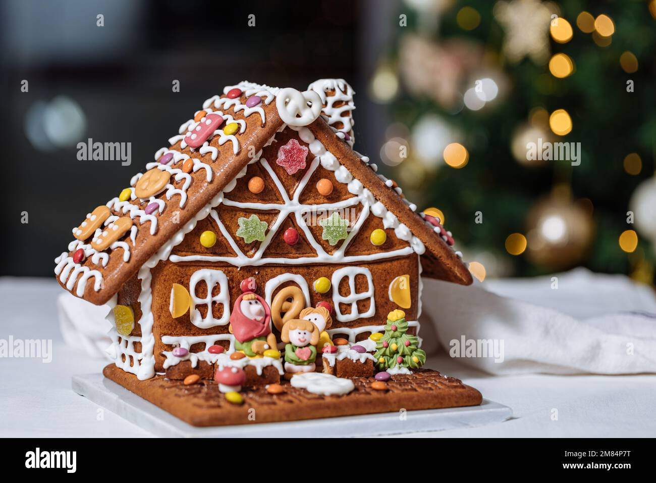 Pain d'épice maison de Noël cookie. Décoration d'hiver Banque D'Images