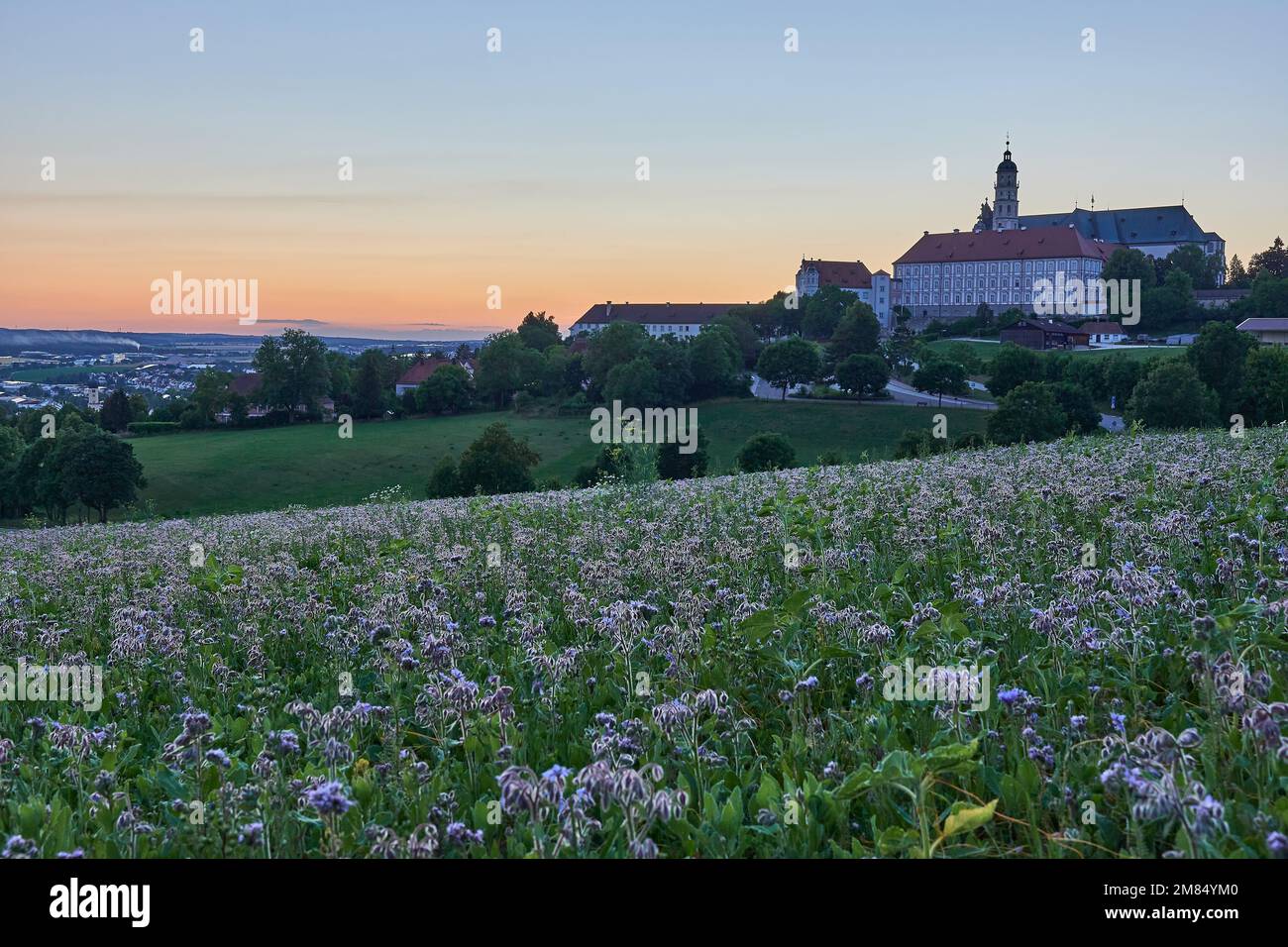 Kloster Neresheim in der Dämmerung Banque D'Images