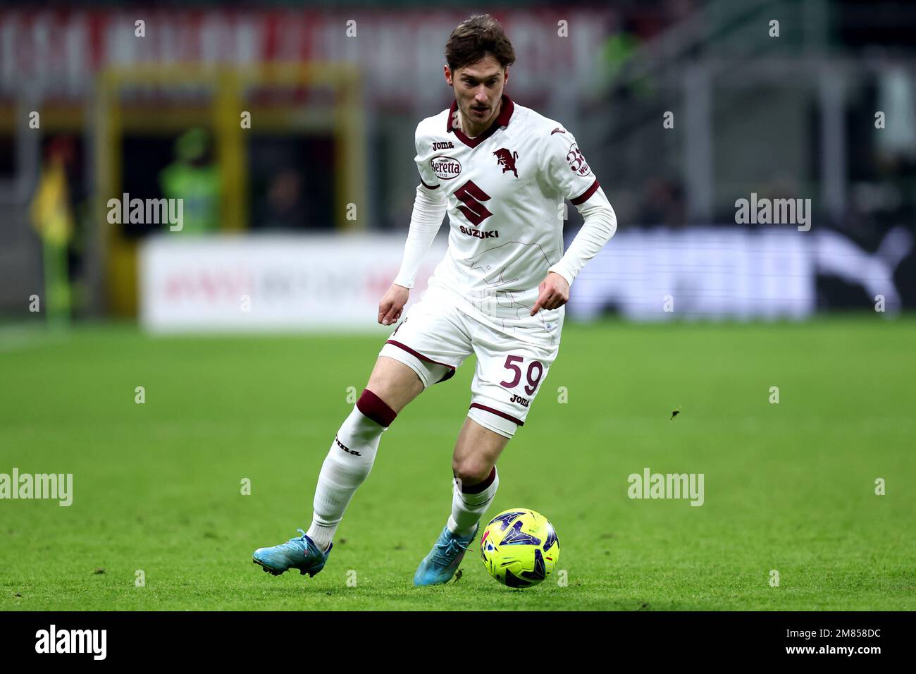 Aleksej Mirancuk de Turin en action pendant le match de football de Coppa Italia entre AC Milan et Torino FC au Stadio Giuseppe Meazza sur 11 janvier 2023 à Milan, Italie . Banque D'Images