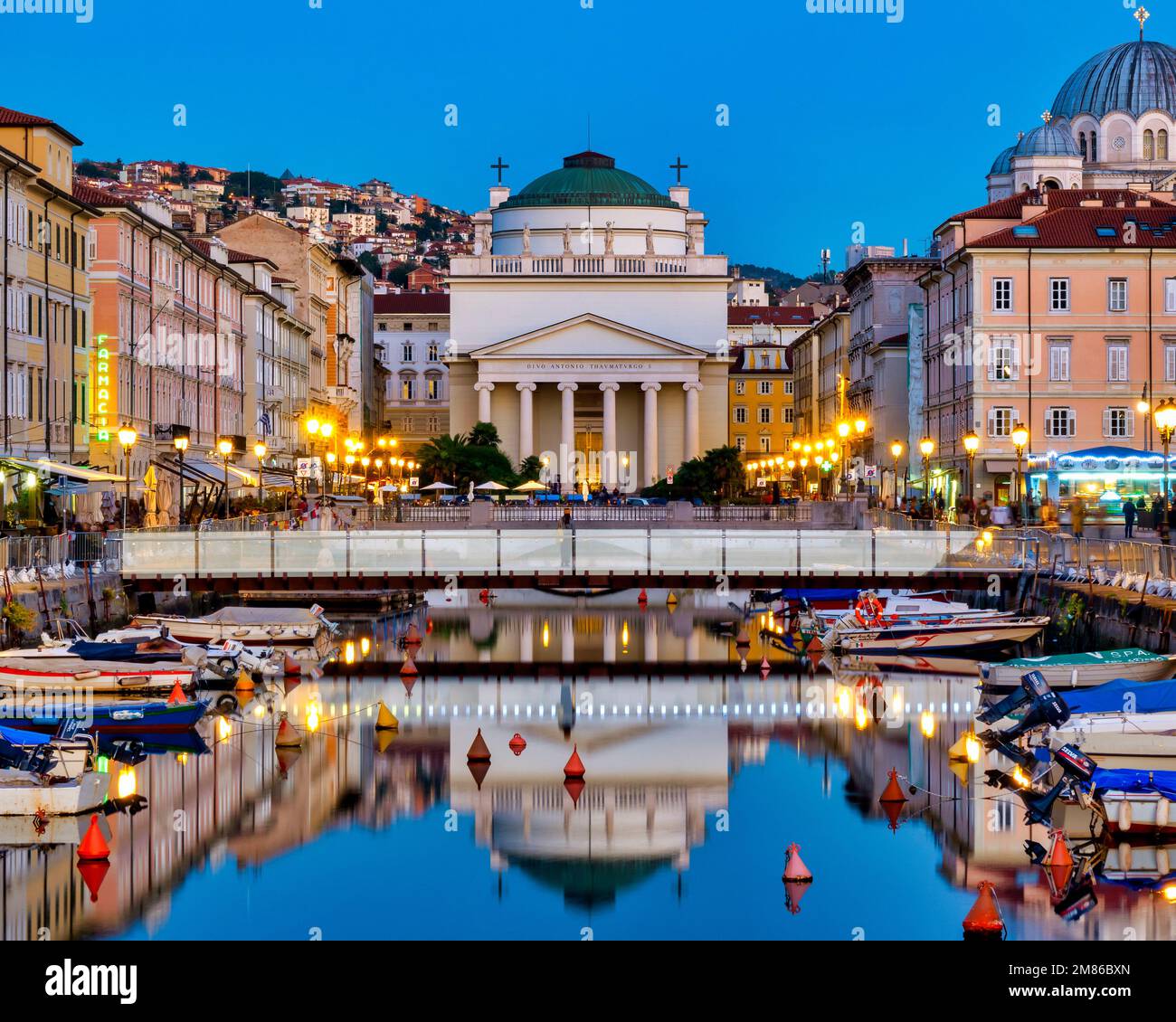Vue sur le Canal Grande, Trieste, Italie Banque D'Images
