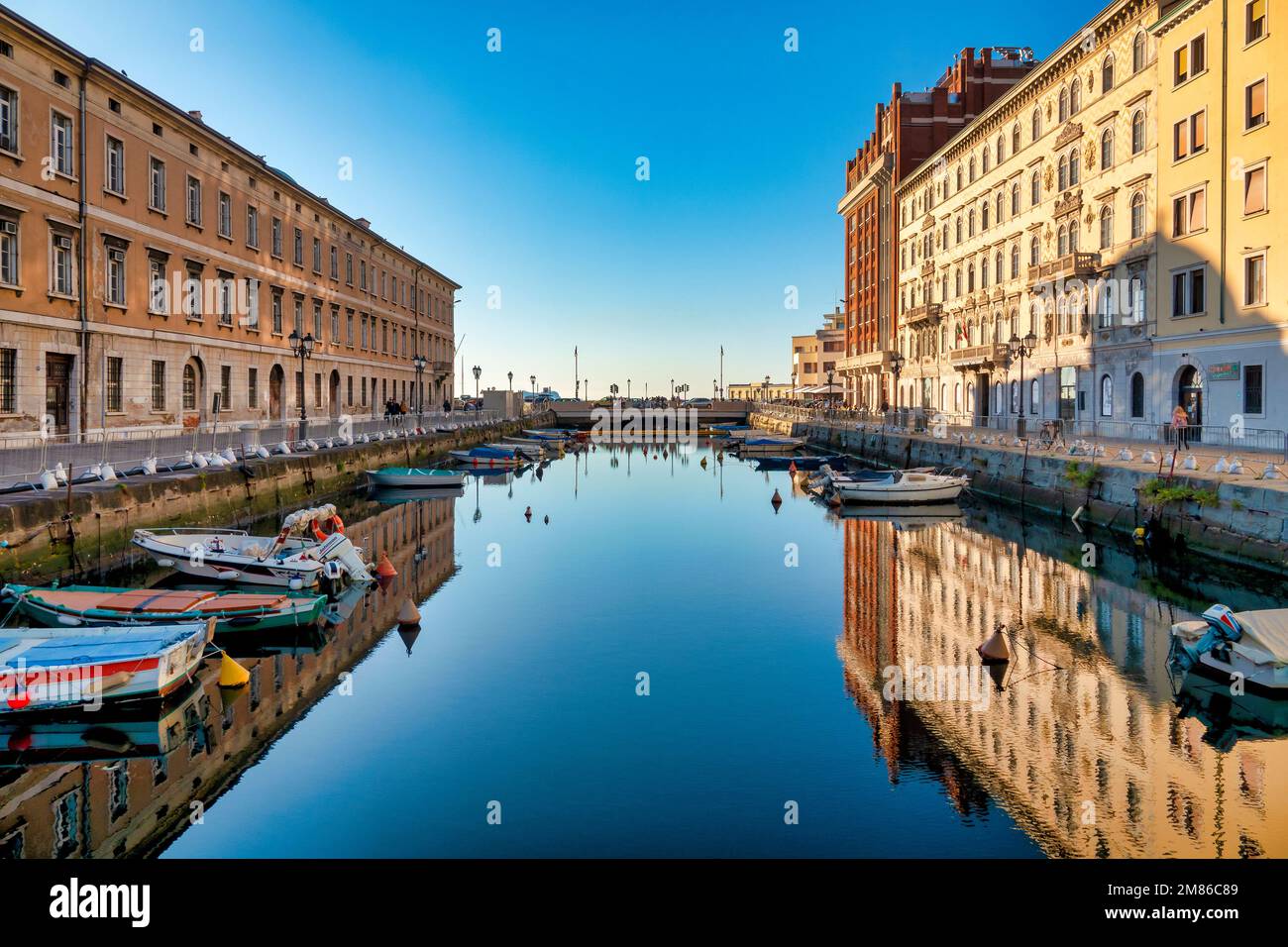 Vue sur le Canal Grande, Trieste, Italie Banque D'Images