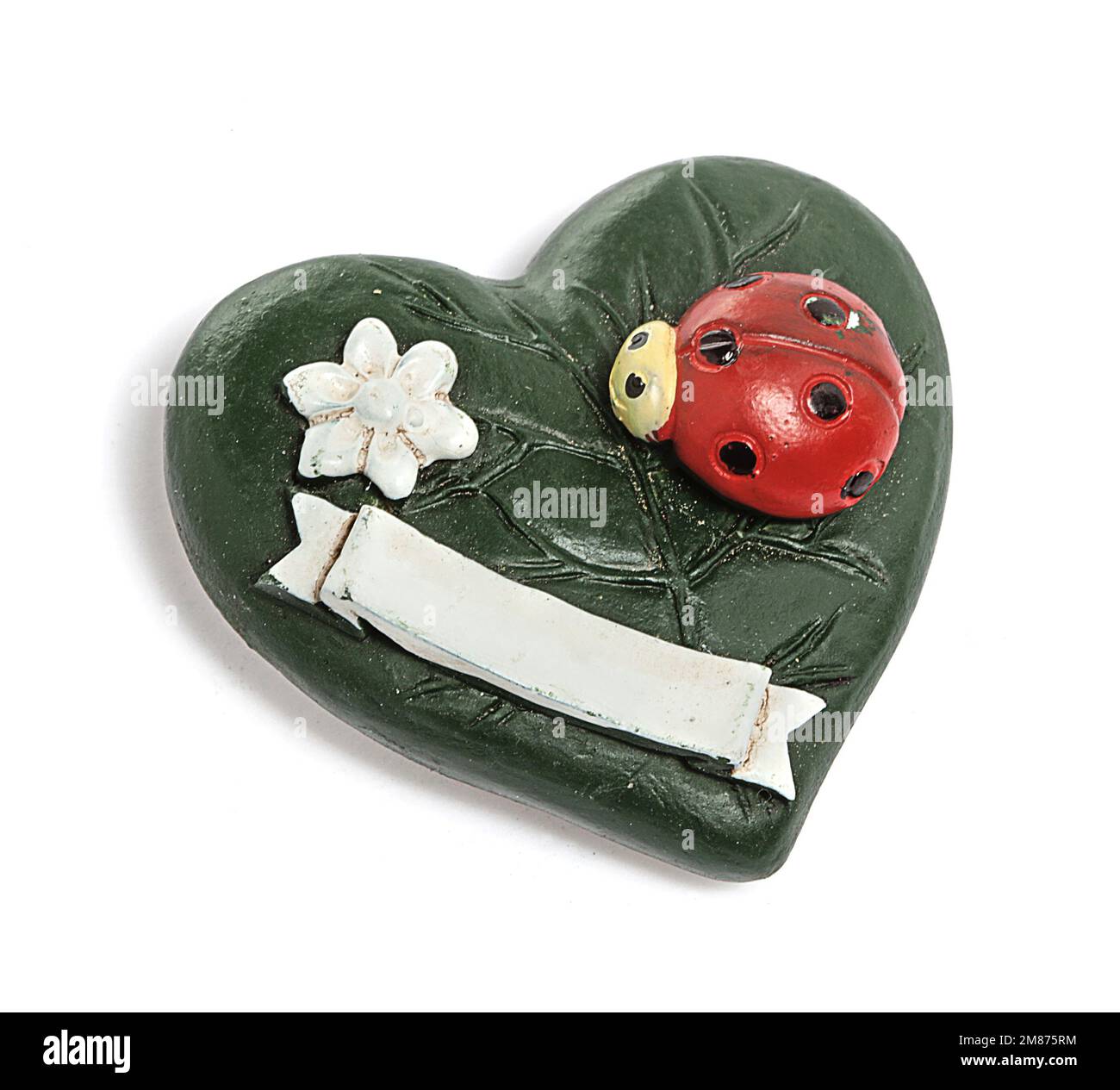 Gadgets en bois, gadgets en tissu et gadgets en céramique, de formes diverses. Arbre, porte-clés, nains, objets décoratifs, marionnettes, porte-bougie, antidérapant Banque D'Images