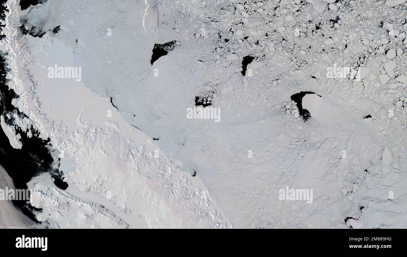 Antenne de l'Antarctique et plateau de glace Larsen avec icebergs vêlage Banque D'Images