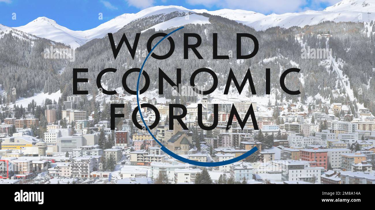 Logo de WEF (Forum économique mondial), en arrière-plan Davos (composition) Banque D'Images