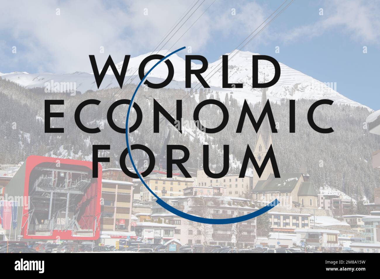 Logo de WEF (Forum économique mondial), en arrière-plan Davos (composition) Banque D'Images