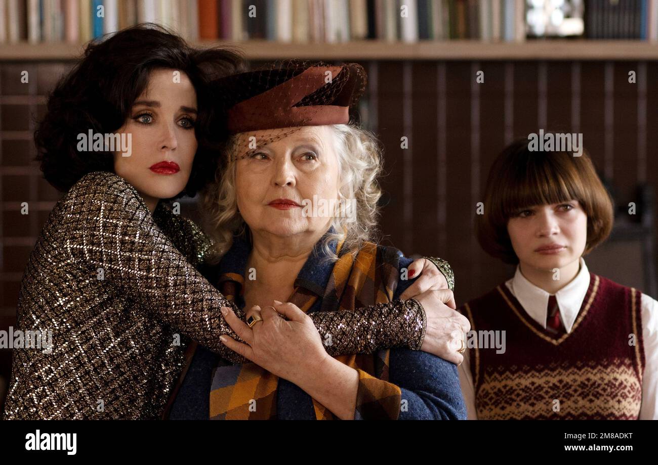 ISABELLE ADJANI, HANNA SCHYGULLA et AMINTHE AUDIARD dans PETER VON KANT (2022), sous la direction DE FRANÇOIS OZON. Crédit : Foz / distribution de films / Album Banque D'Images