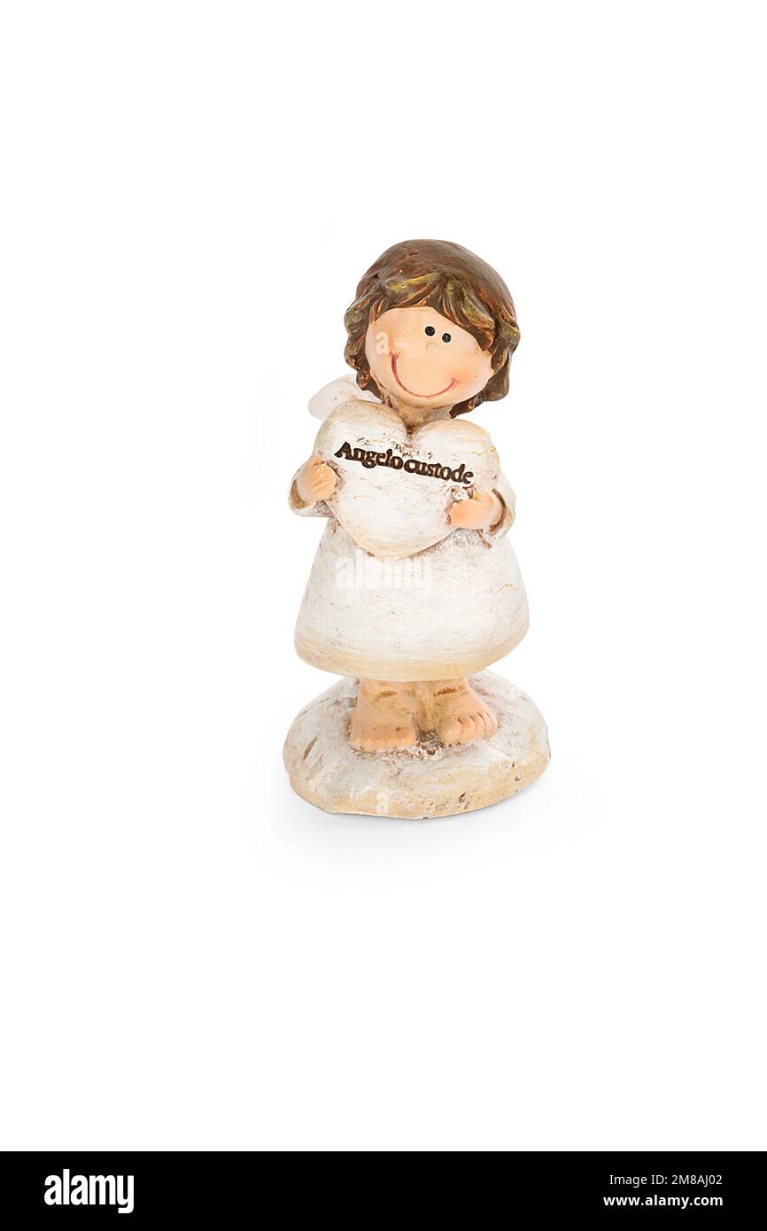 Figurine ange en céramique sur fond blanc. Idéal pour Noël et Pâques Banque D'Images