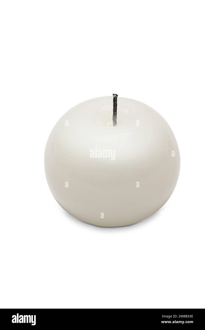 Bougie colorée isolée de formes diverses. Bougie parfumée. Bougie avec verre. Oeufs, mer, coeur, fleur, poisson, starfish, seashell, corail, ange, pomme. Banque D'Images