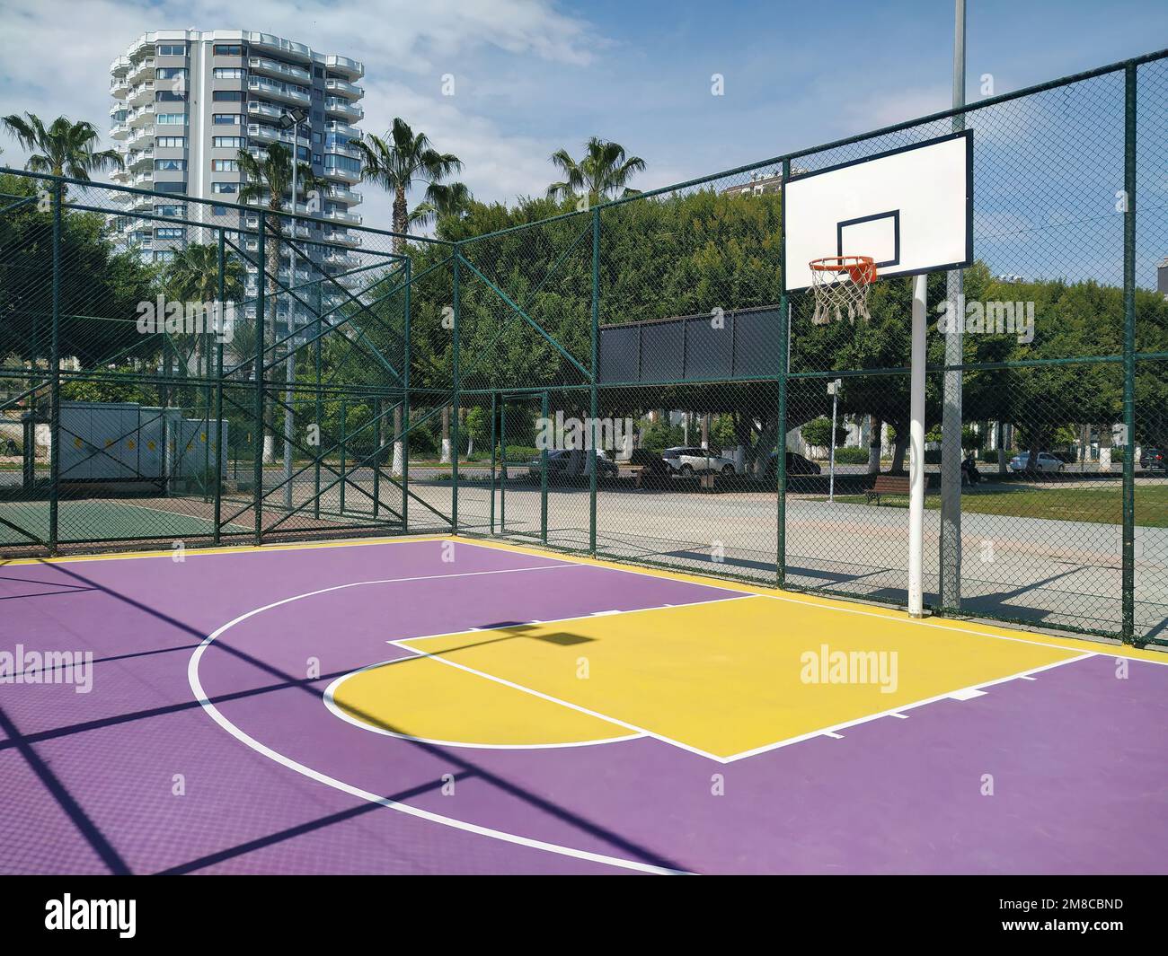 Terrain de basket-ball public, Mersin, Turquie Banque D'Images