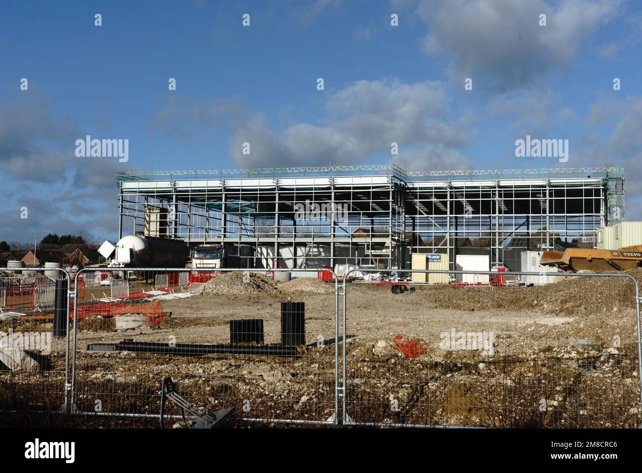 Travaux de construction pour construire des entrepôts et d'autres unités ainsi qu'un magasin de base, en cours à High Wycombe. Banque D'Images