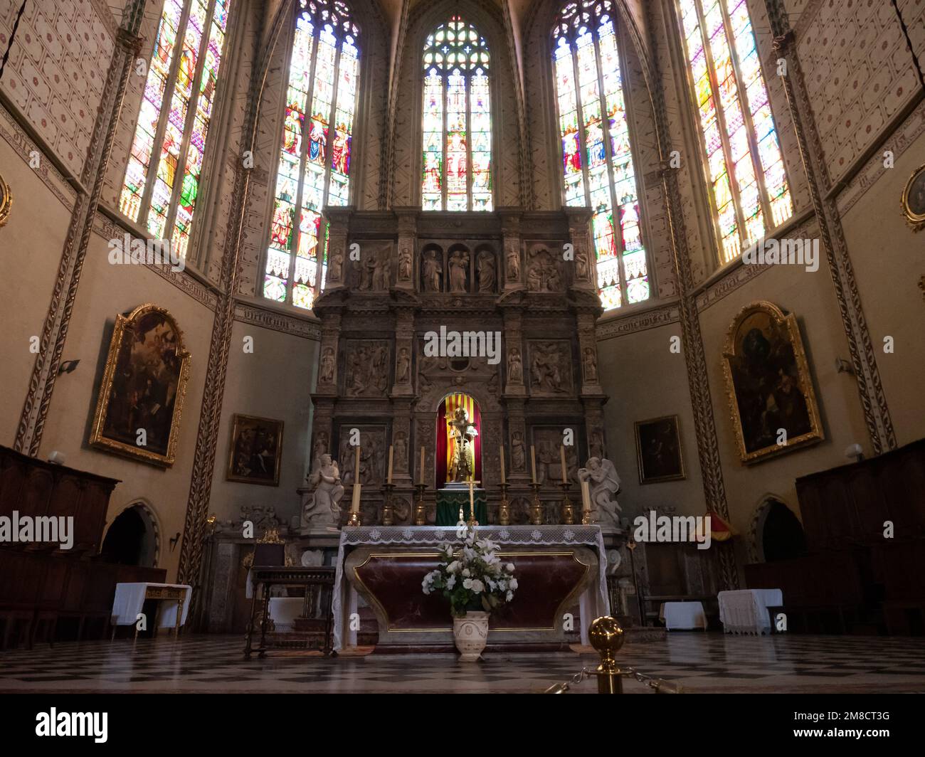 PERPIGNAN, FRANCE - 6 septembre 2021 : image intérieure de la cathédrale de Perpignan. Banque D'Images PERPIGNAN, FRANCE - 6 septembre 2021 : image intérieure de la cathédrale de Perpignan. Banque D'Images