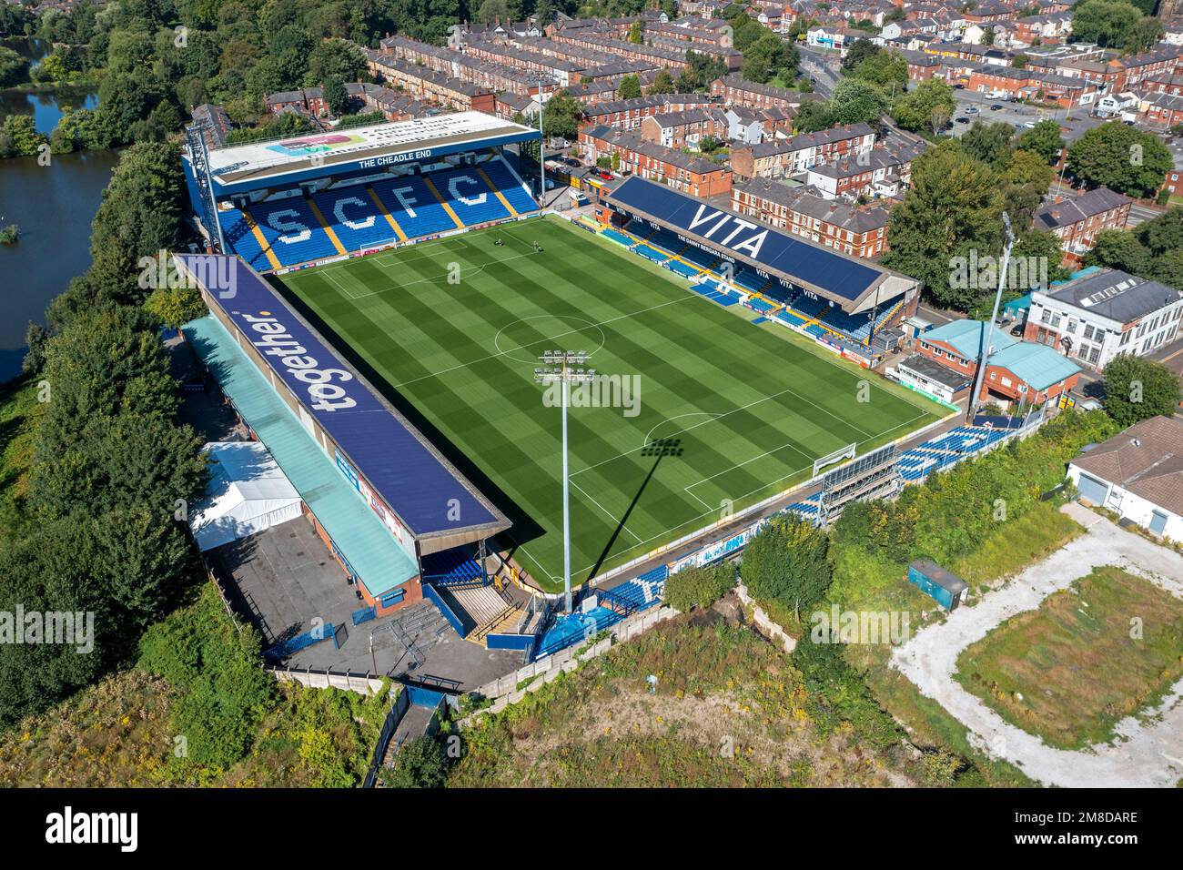 Stockport, Grand Manchester, Royaume-Uni. 08.12.2022 Stockport County, terrain de football d'Edgeley Park. Image aérienne. 12th août 2022. Banque D'Images