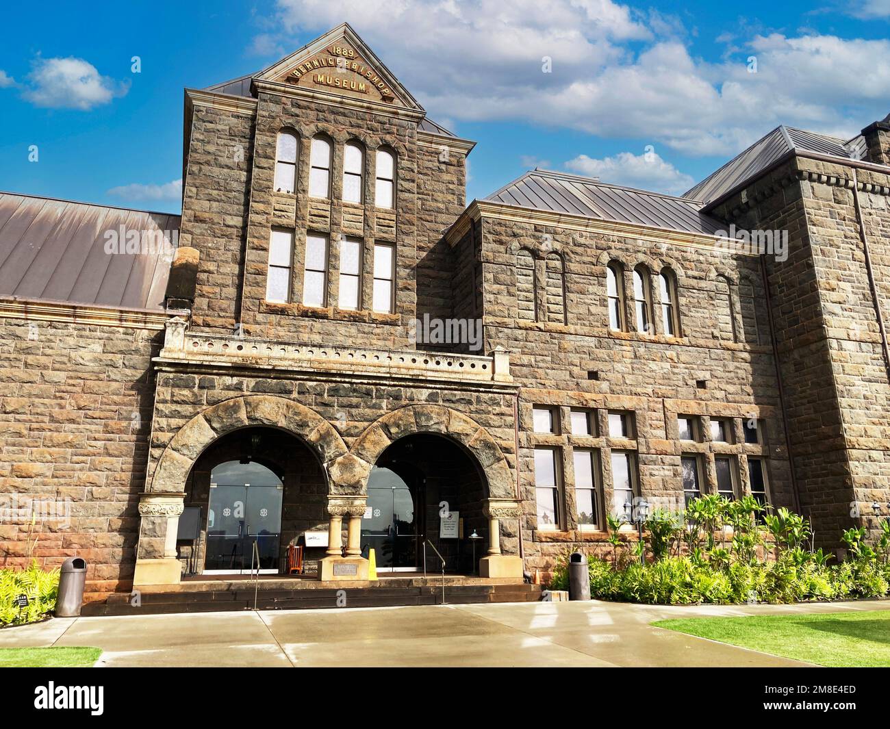 Façade et vue extérieure du musée Bernice Pauahi Bishop - Honolulu, Hawaii, Etats-Unis - décembre 2022 Banque D'Images