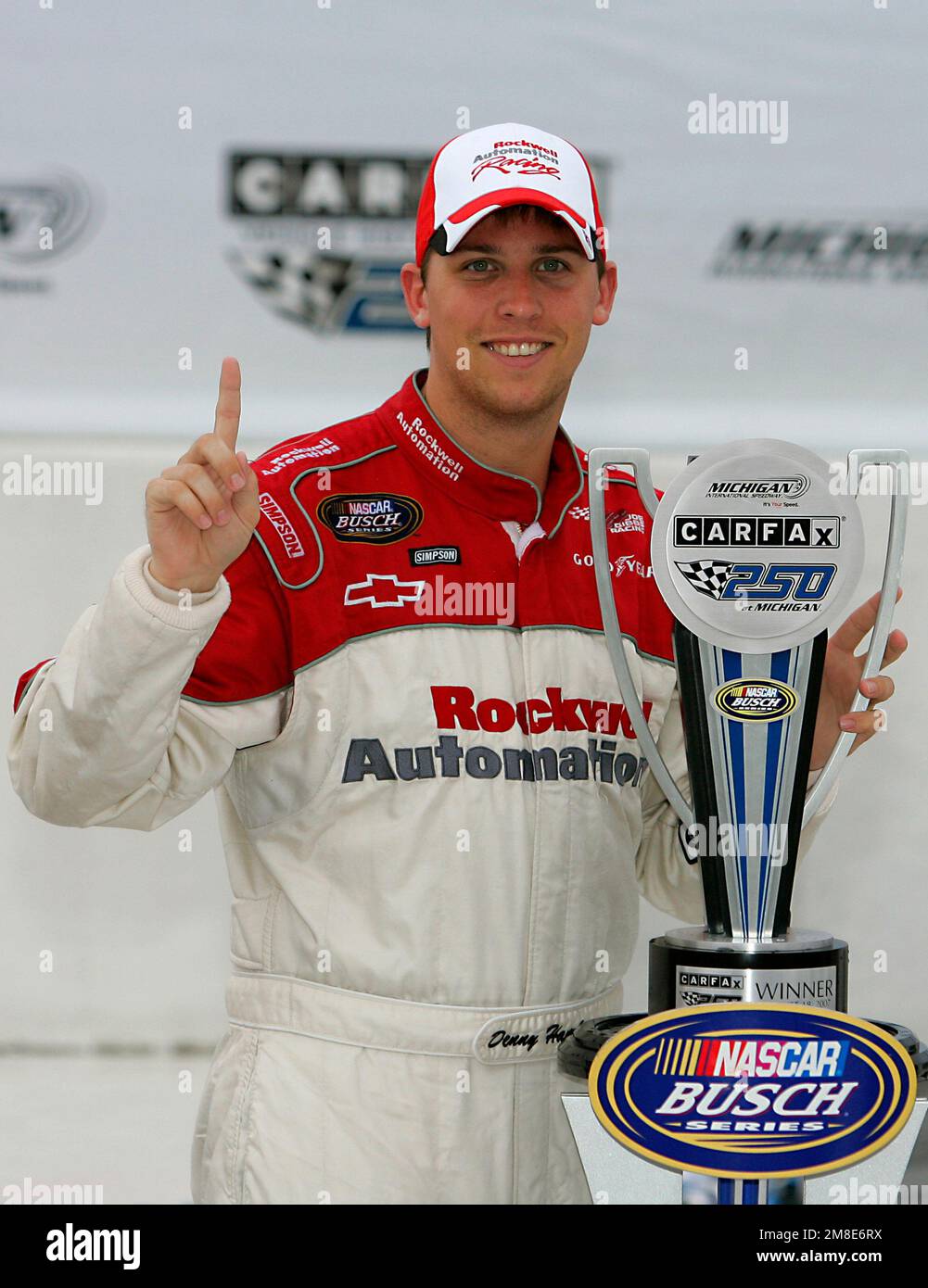 Brooklyn, MICHIGAN, États-Unis. 19th août 2007. 19 août 2007 - Brooklyn, MI, États-Unis : Denny Hamlin remporte le Carfax 250 au circuit international du Michigan à Brooklyn, MI. (Credit image: © Walter G. Arce Sr./ZUMA Press Wire) USAGE ÉDITORIAL SEULEMENT! Non destiné À un usage commercial ! Banque D'Images