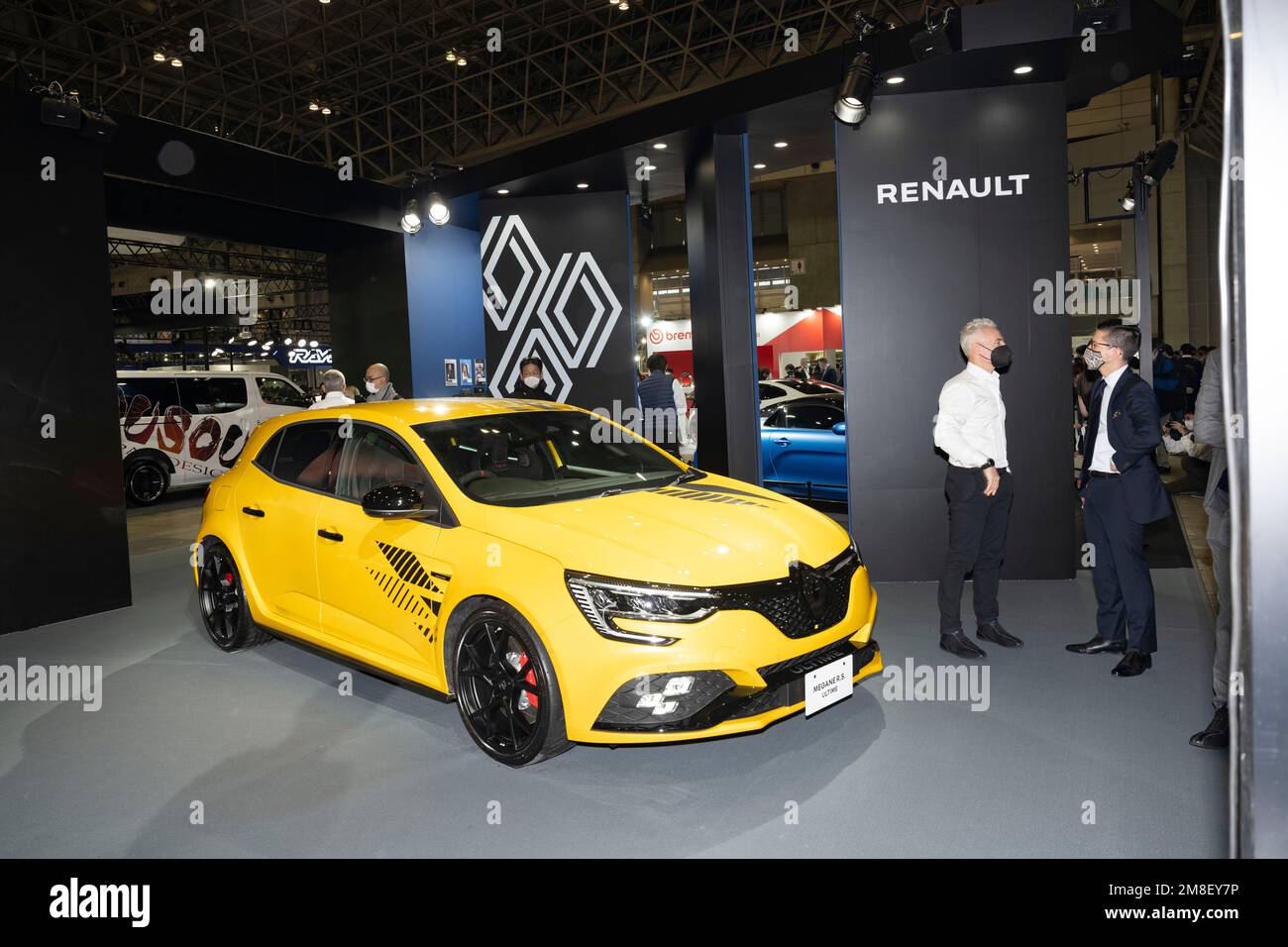 Chiba, préfecture de Chiba, Japon. 13th janvier 2023. Le stand Renault au salon de l'auto de Tokyo.Renault est un constructeur automobile multinational français. Fondée en 1899, la société produit une large gamme de véhicules, y compris des voitures, des autobus et des camions. Renault a été un pionnier dans le développement des véhicules électriques et a une forte présence sur le marché européen. La société a également une histoire de sports motorisés réussis, y compris de multiples championnats du monde de Formule 1.Tokyo Auto salon (æ±äº-‚ªãƒ¼ãƒˆã‚µãƒ-ãƒ³) est considéré comme l'un des plus prestigieux salons de voitures de marché secondaire au monde Banque D'Images