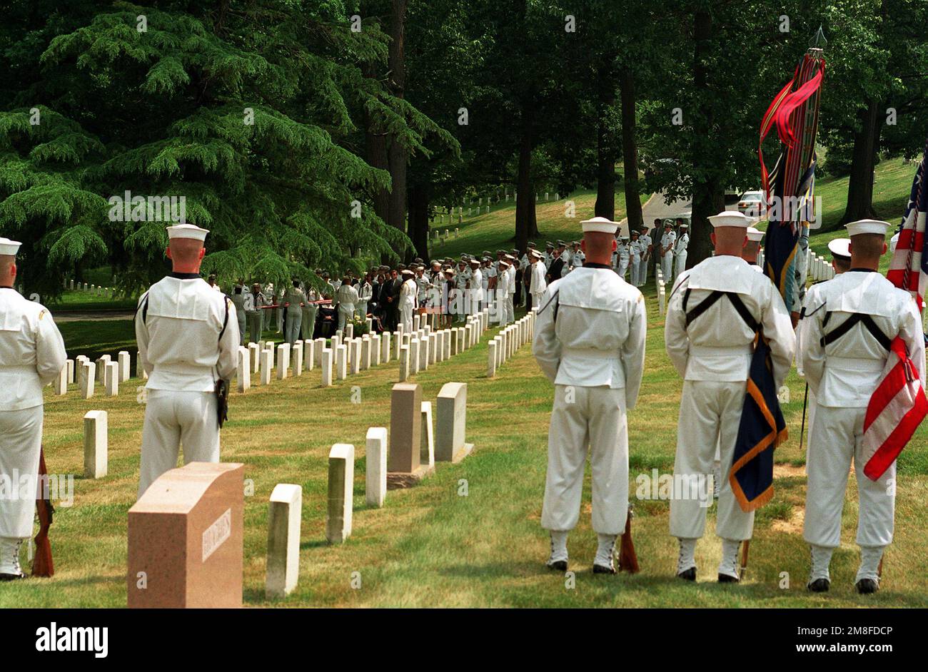 MEHUN SUR YÈVRE : Rare Plat Commémoratif De La Statue De Jeanne D'Arc