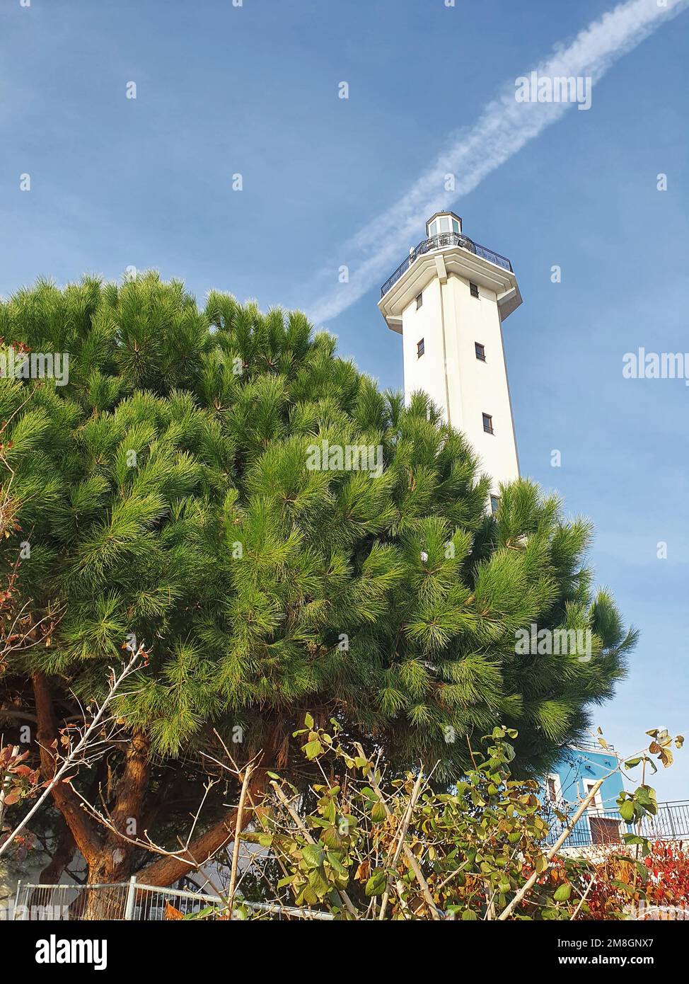 Phare de la mer sur la côte bulgare de la mer Noire Banque D'Images