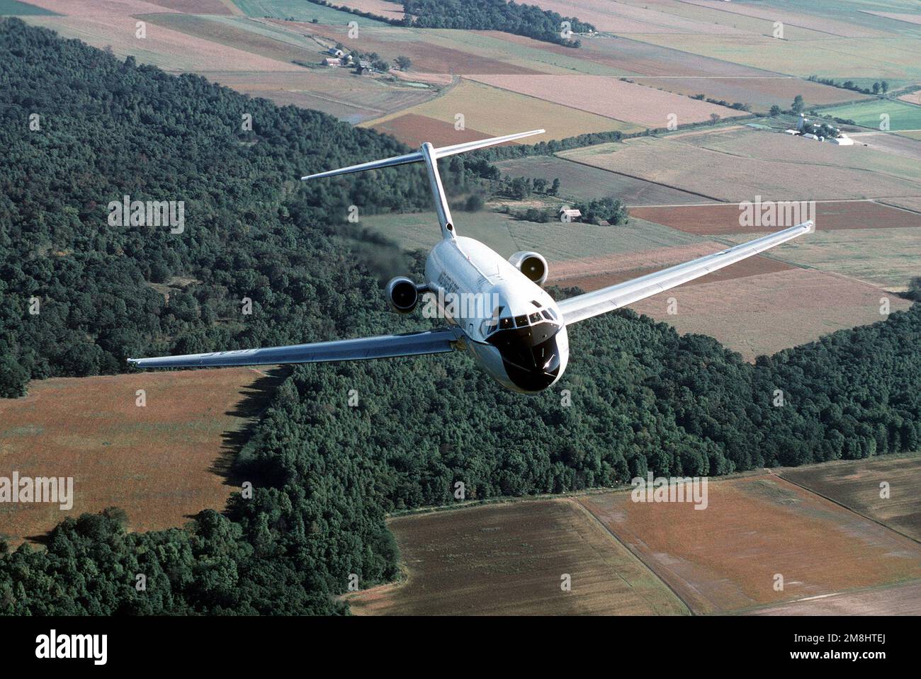 Vue avant en grand angle d'un avion Nightingale C-9A construit par McDonnell Douglas depuis l'aile du 375th Airlift, à bord du Air Mobility Command, près de sa base d'origine. Base: Scott Air Force base État: Illinois (il) pays: États-Unis d'Amérique (USA) Banque D'Images
