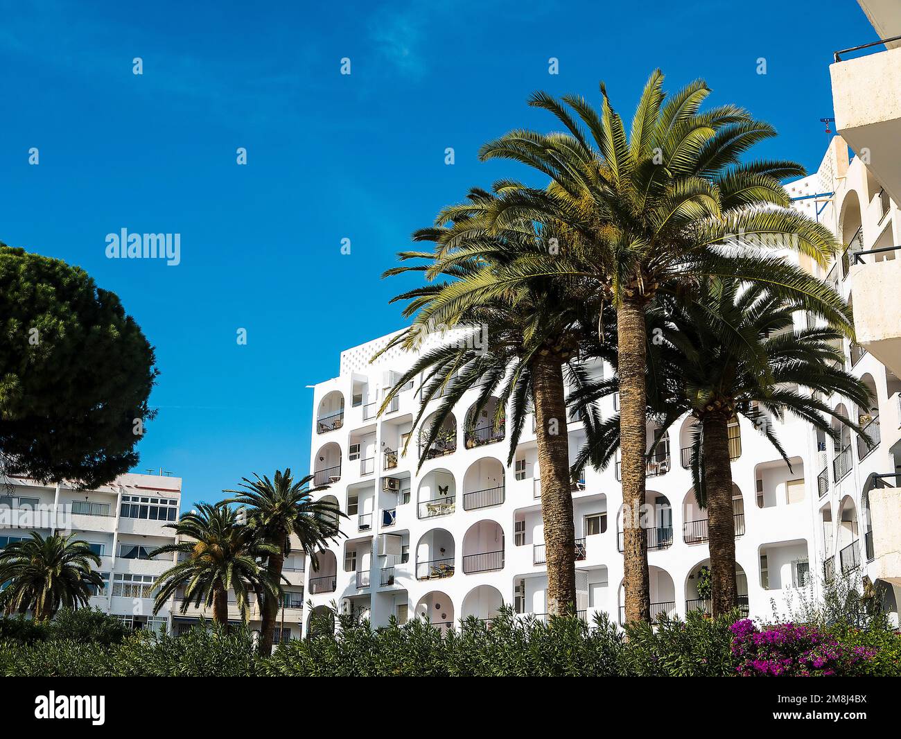 Détails archétecturaux qui sont typiquement espagnols à Nerja sur la Costa Del sol dans le sud de l'Espagne Banque D'Images