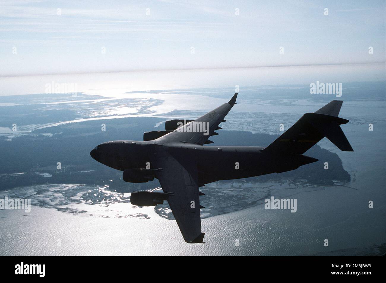 Vue aérienne d'un C-17 Globemaster III depuis l'aile 437th Airlift, Charleston AFB, Caroline du Sud. Base: Isle of Palms État: Caroline du Sud (SC) pays: Etats-Unis d'Amérique (USA) Banque D'Images