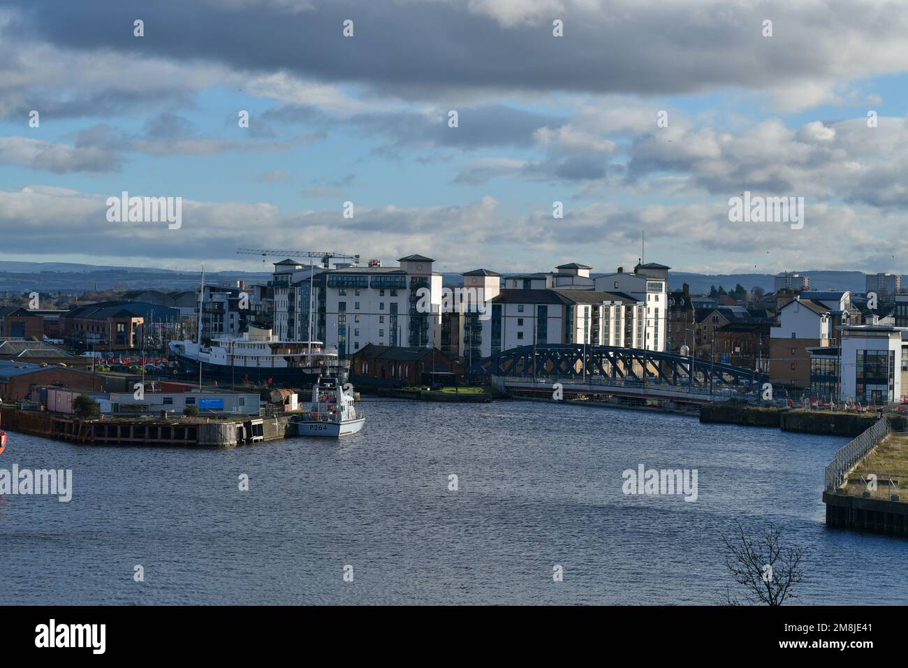 Edinburgh, Écosse, Royaume-Uni, 13 janvier 2023. Vue générale sur le port de Leith et les environs. credit sst/alamy nouvelles en direct Banque D'Images