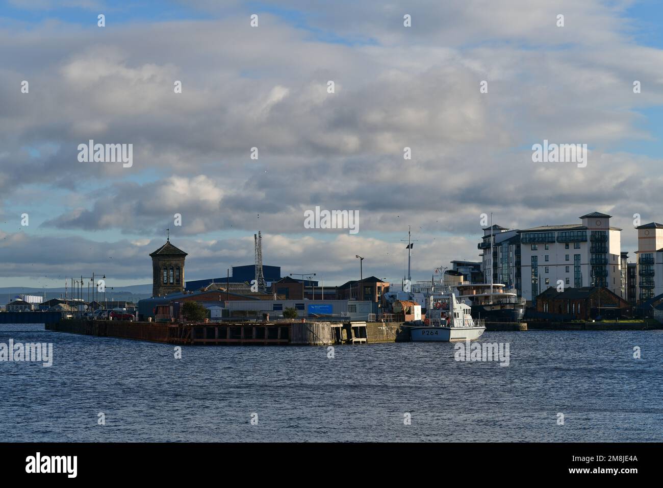 Edinburgh, Écosse, Royaume-Uni, 13 janvier 2023. Vue générale sur le port de Leith et les environs. credit sst/alamy nouvelles en direct Banque D'Images