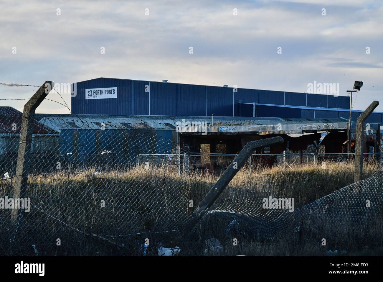 Edinburgh, Écosse, Royaume-Uni, 13 janvier 2023. Vue générale de l'Esplanade Marine vers le port de Leith. credit sst/alamy nouvelles en direct Banque D'Images