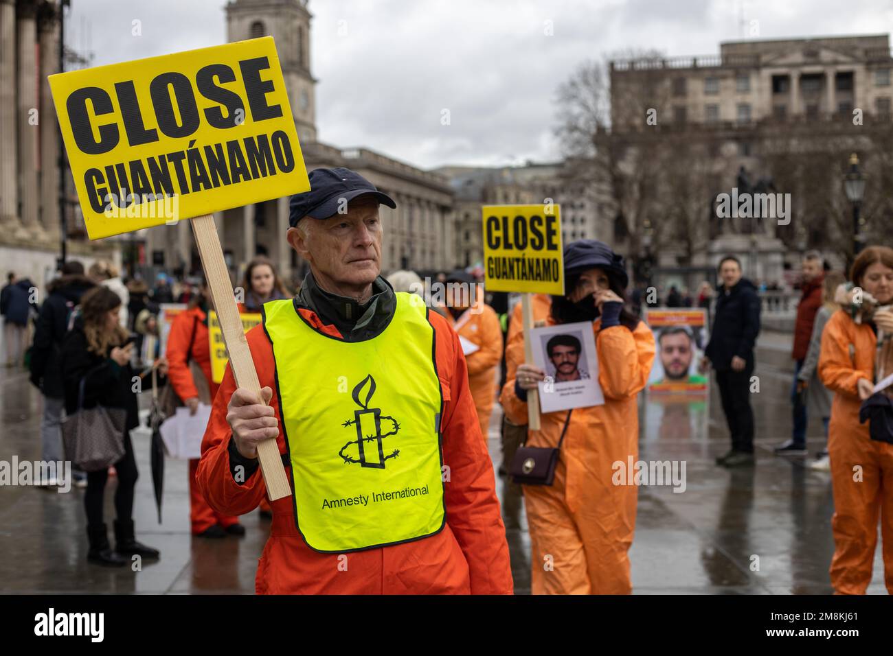 Londres, Angleterre, Royaume-Uni - 14th janvier 2023 : des militants du réseau britannique de Guantanamo, d'Amnesty UK et de certains autres groupes, ont manifesté dans le centre de Londres, après 21 ans d'ouverture de Guantanamo Bay, demandant la fermeture de la prison américaine et la mise en détention ou la libération de détenus. Credit: Sinai Noor/Alamy Live News - USAGE ÉDITORIAL SEULEMENT! Non destiné À un usage commercial ! Banque D'Images