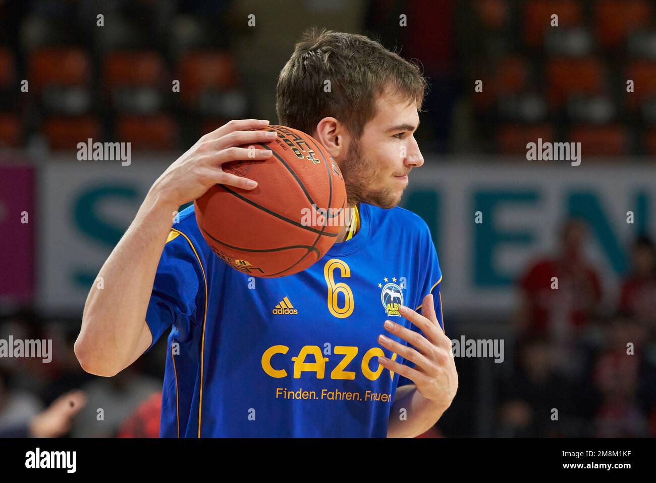 Deutsche Basketball Bundesliga 2022/2023 | FC Bayern München vs ALBA Berlin. DELOW Malte (ALBA Berlin BER06) Banque D'Images