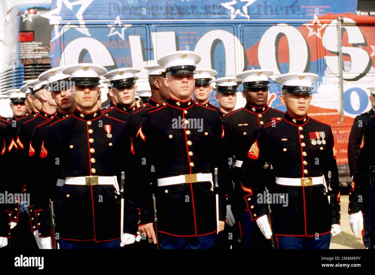 US Marine corps Company C, 8th Tank Battalion, 4th Marine Division, Fleet Marine Forces, Tallahassee, La Floride, se prépare à sortir de la zone d'assemblage pour la parade inaugurale présidentielle de 1997. Base: Washington État: District de Columbia (DC) pays: Etats-Unis d'Amérique (USA) Banque D'Images