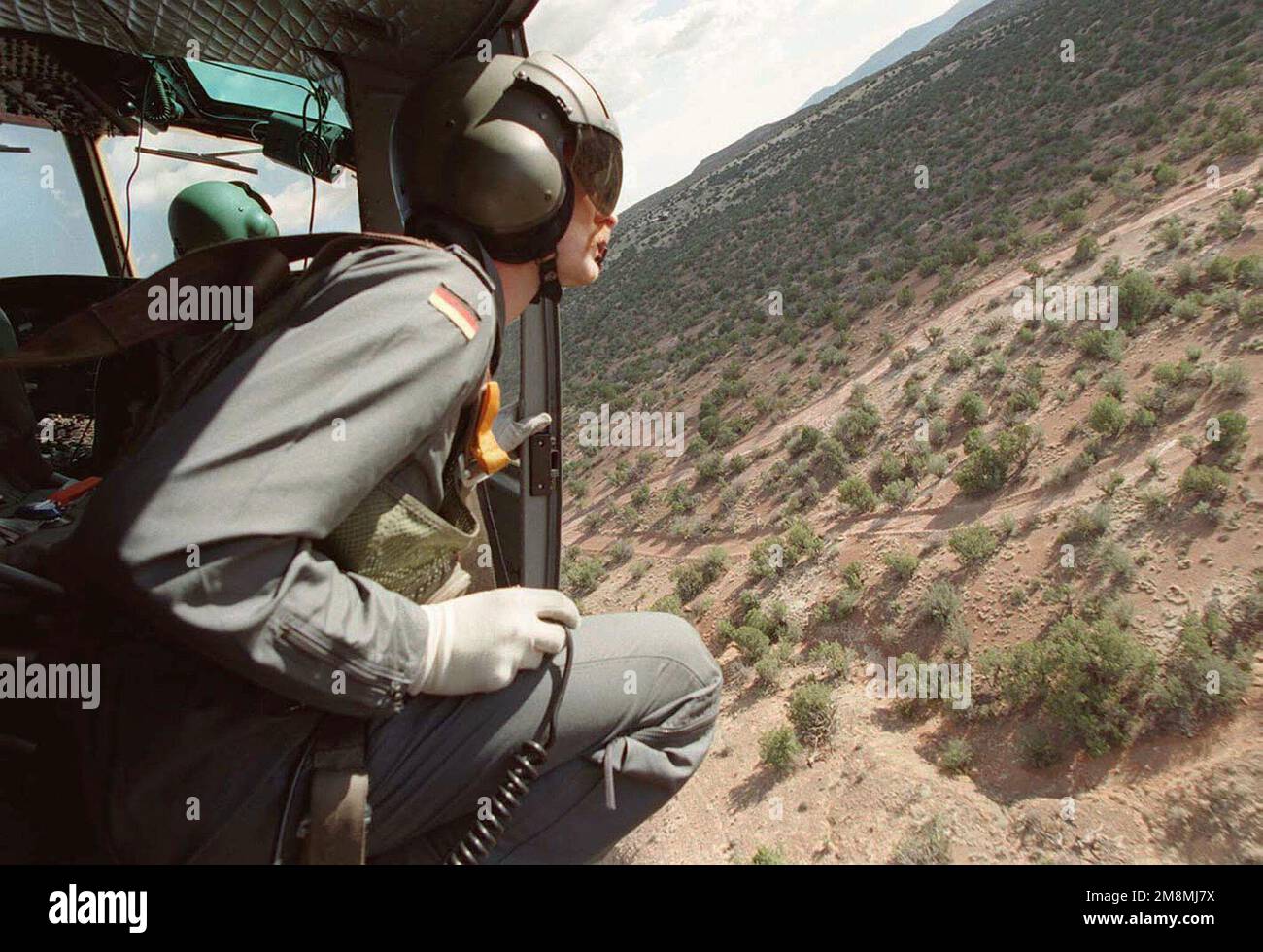 L'ingénieur de vol allemand UH1B, MSGT Ulli Janzen, Escadron de