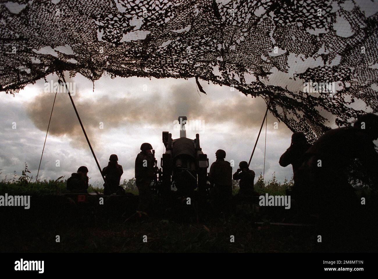 12th Marines, Lima Battery Gun 2, déclenche une ronde explosive lors de l'exercice de réinstallation marine de 12th dans la zone de manœuvre de Yusubetsu. Base: Hokkaido pays: Japon (JPN) Banque D'Images