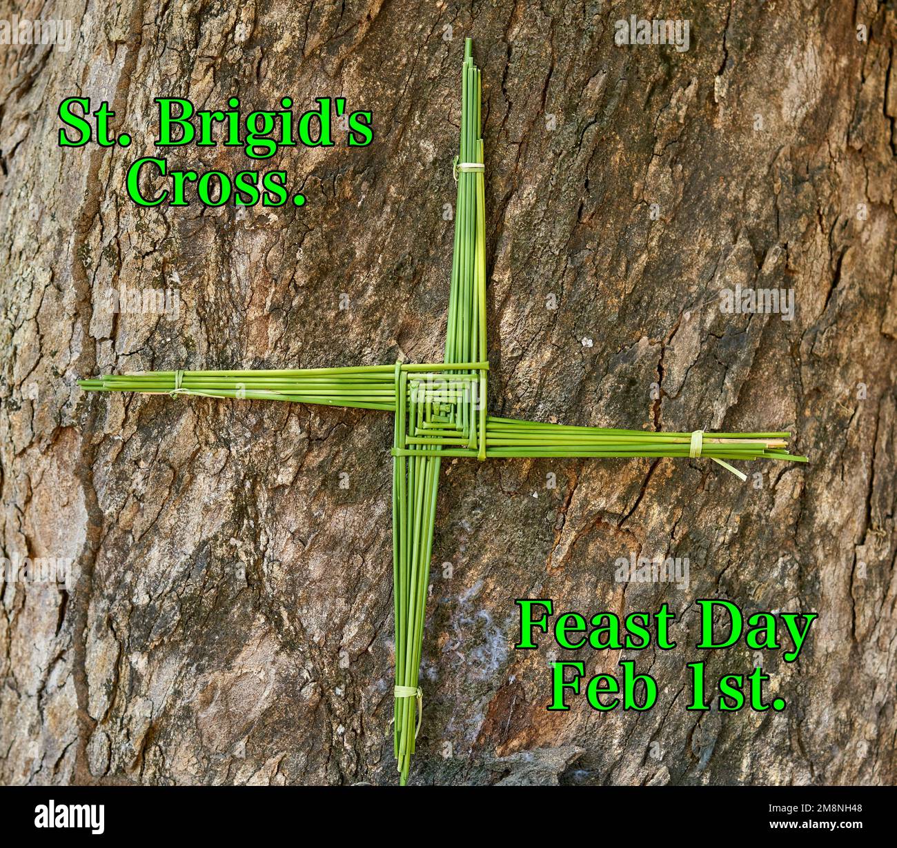 A St. La croix de Brigid faite de rushes vertes, que l'on croit pour donner la protection à votre maison. Banque D'Images