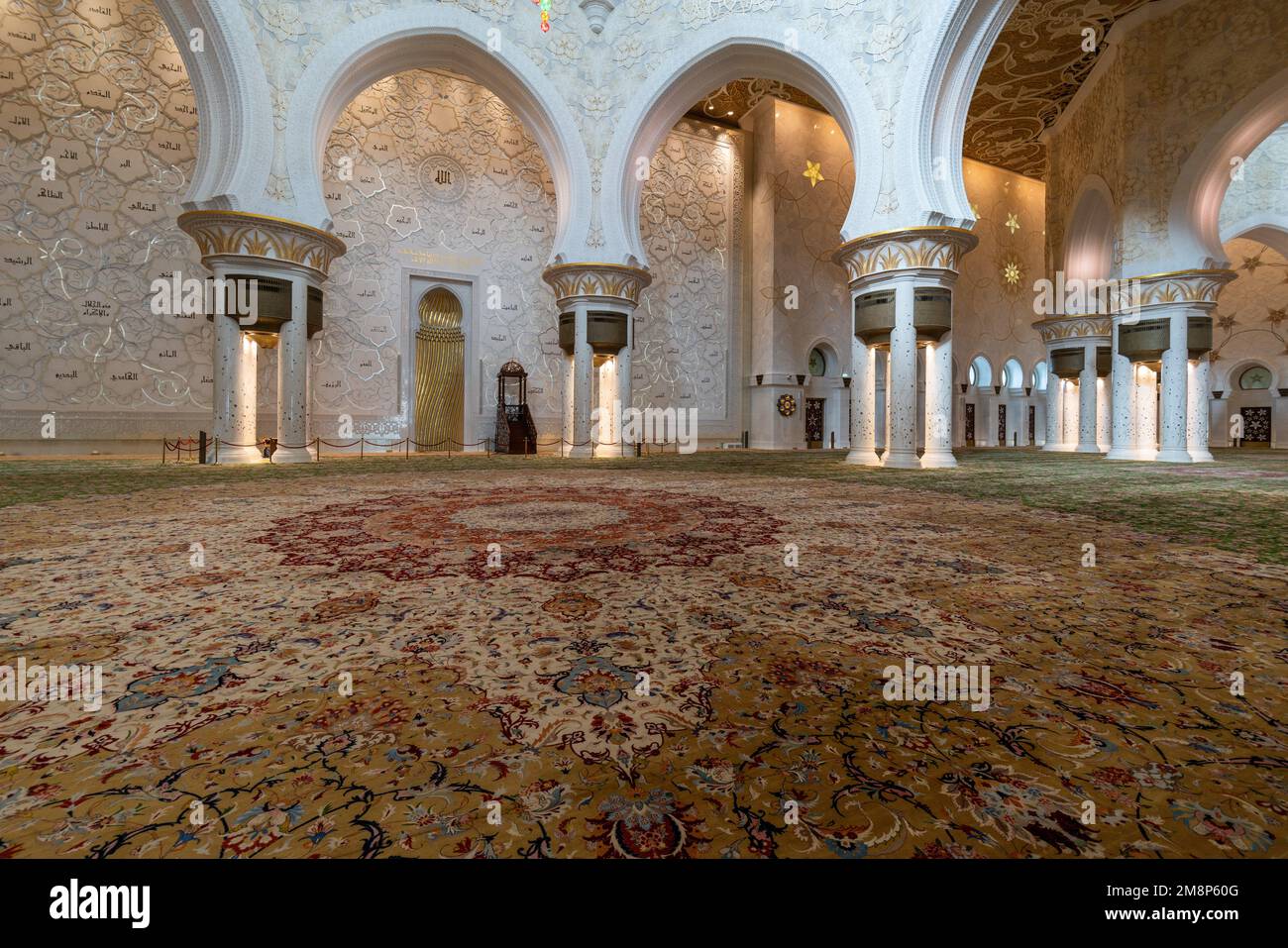 GRANDE mosquée D'ABU dhabi Banque D'Images