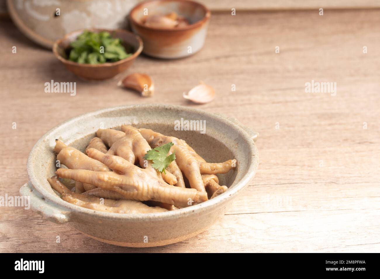 Pieds de poulet compotés soupe de poulet chinois Banque D'Images