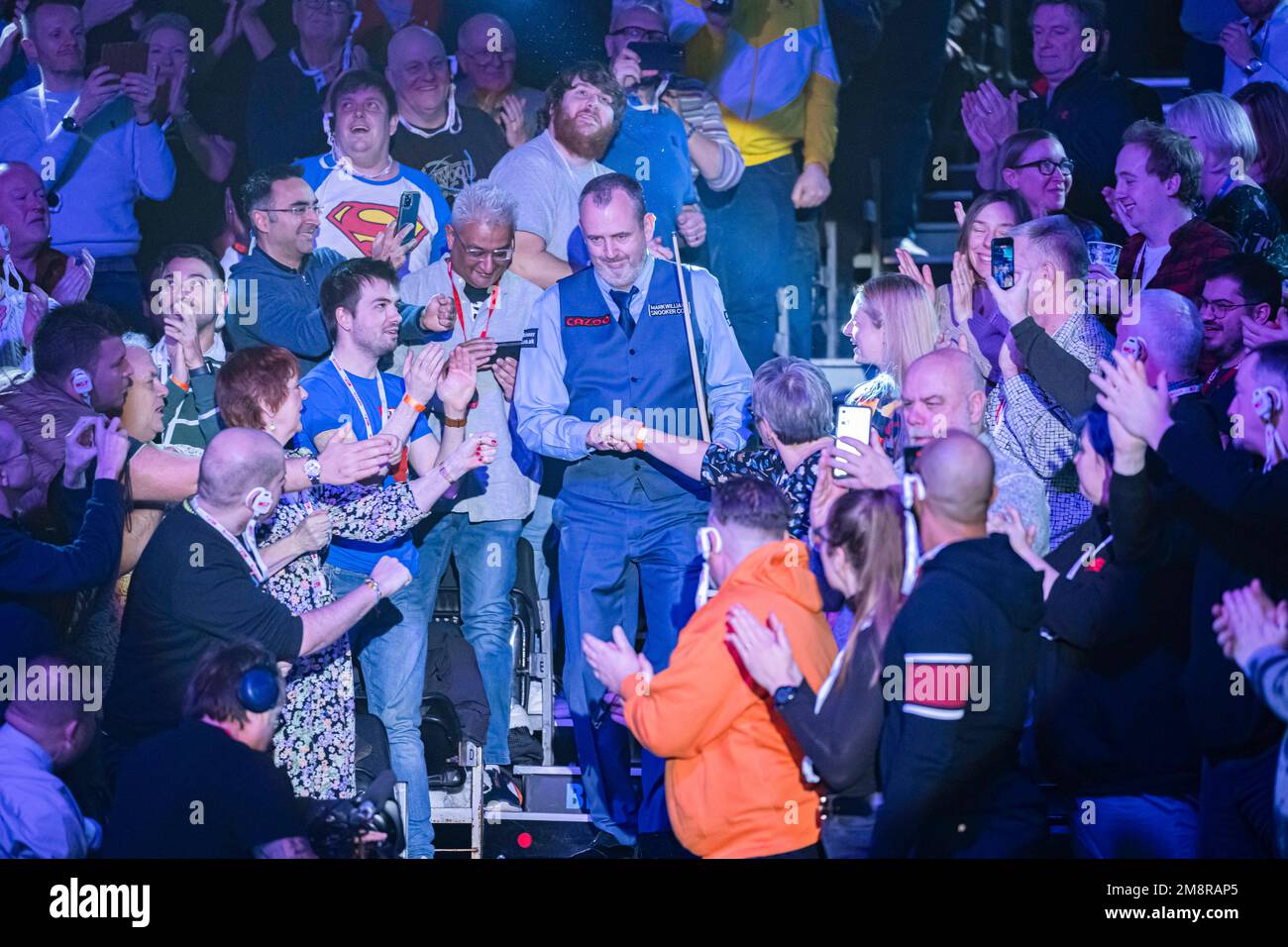 Londres, Royaume-Uni. 15th janvier 2023. Mark Williams entre dans l'arène dans la finale du Maître Cazoo 2023 - la finale au Palais Alexandra le dimanche, 15 janvier 2023 à LONDRES EN ANGLETERRE. Credit: Taka G Wu/Alay Live News Banque D'Images