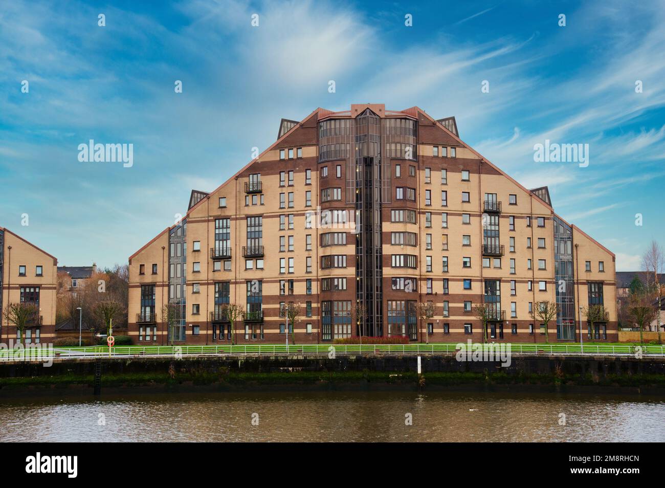 Les appartements du conseil dans les logements pauvres avec de nombreuses questions de protection sociale à Linwood Banque D'Images