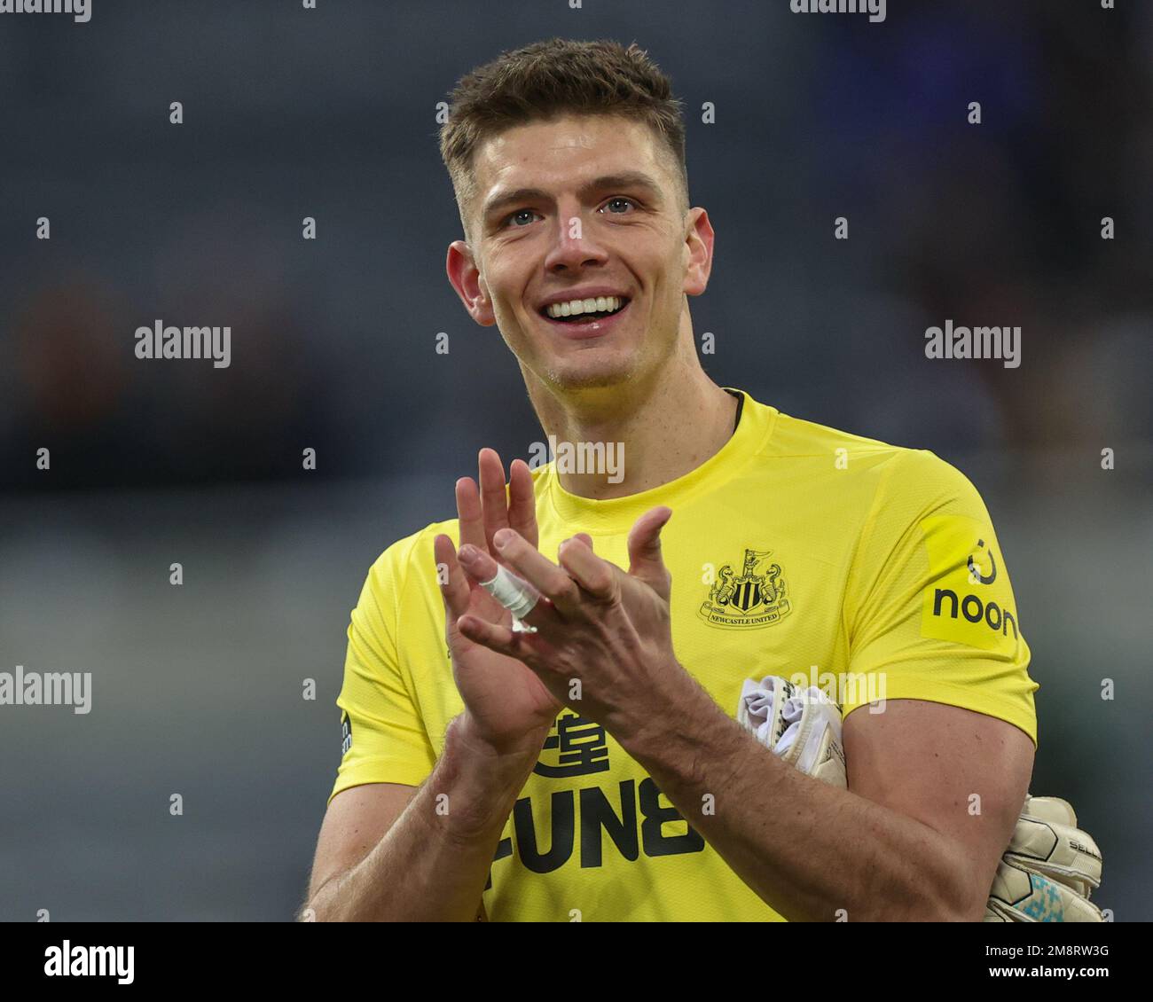 Nick Pope #22 de Newcastle United applaudit les fans à la maison après le match de Premier League Newcastle United contre Fulham à St. James's Park, Newcastle, Royaume-Uni, 15th janvier 2023 (photo de Mark Cosgrove/News Images) Banque D'Images