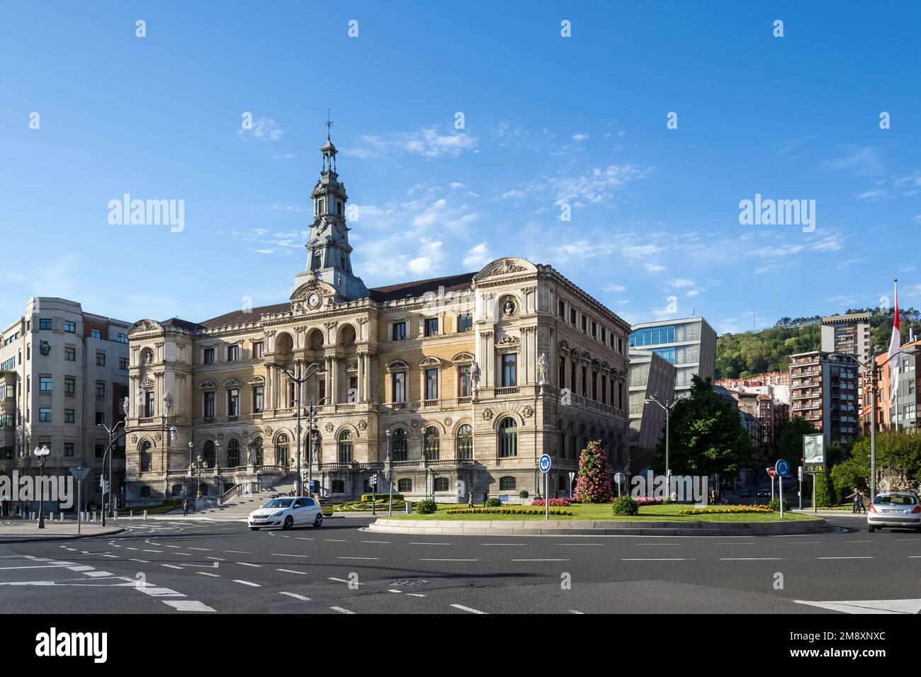 Détail architectural de l'Hôtel de ville de Bilbao, bâtiment principal du Conseil municipal de Bilbao, institution qui gouverne la capitale de la province de Gascogne Banque D'Images