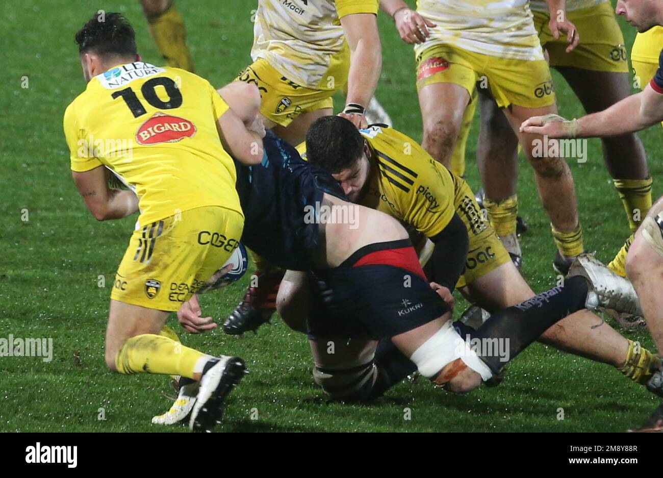 Antoine Hastoy et Joel Scalvi du Stade Rochelais lors de la coupe des