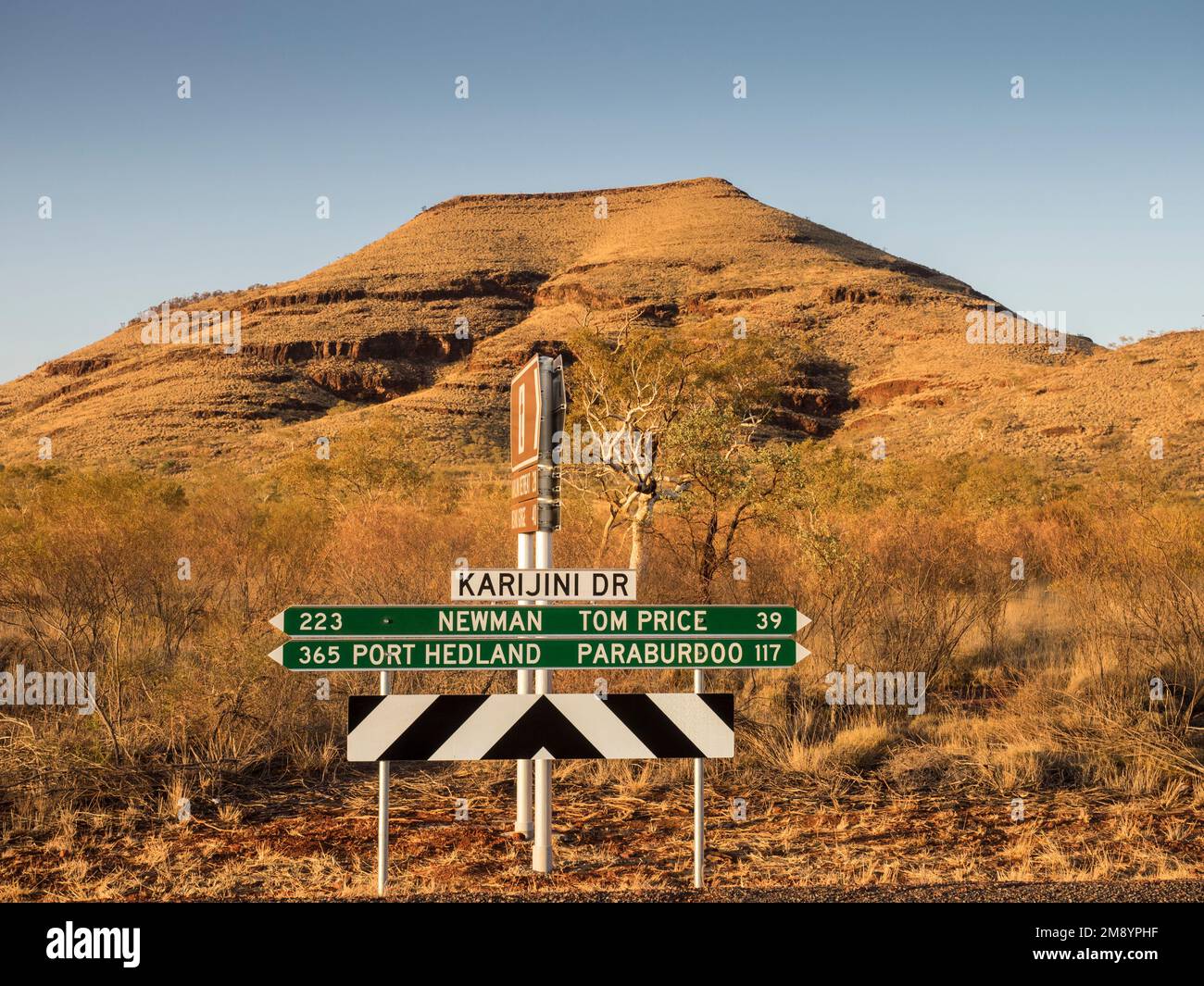 Mesa à l'entrée ouest du parc national de Karijini sur Karijini Drive, Australie occidentale Banque D'Images