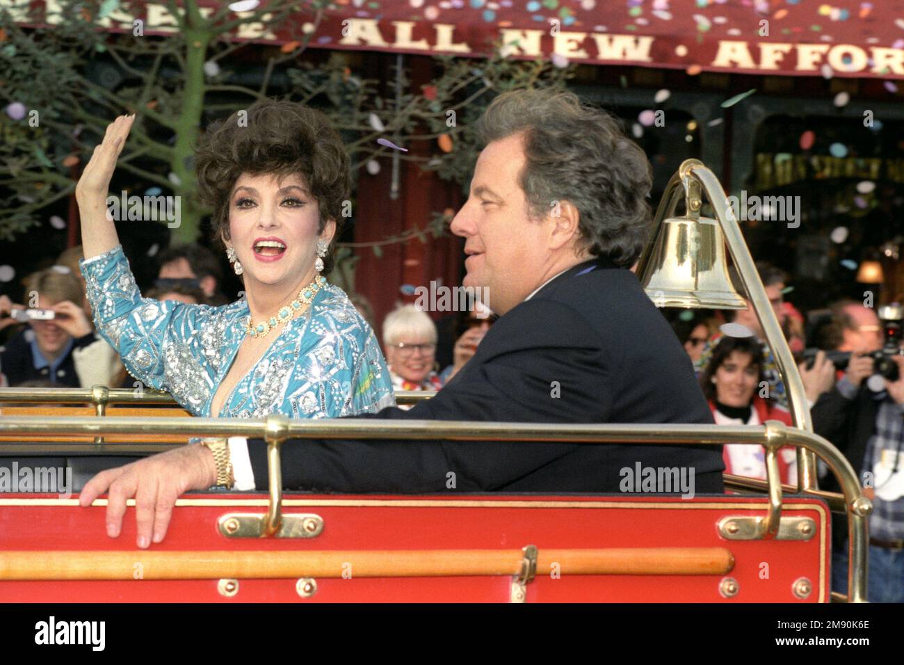 Photo du dossier datée du 11/04/92 de Gina Lollobrigida lors de la cérémonie d'ouverture d'Euro Disney Resort Paris. Banque D'Images