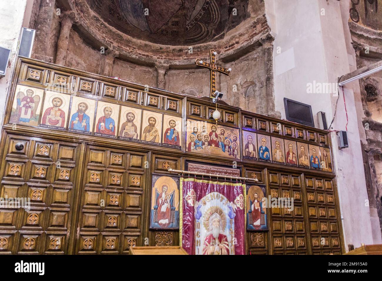 SOHAG, EGYPTE: 11 FÉVR. 2019: Intérieur du monastère blanc copte (Deir al Abyad) près de Sohag, Egypte Banque D'Images