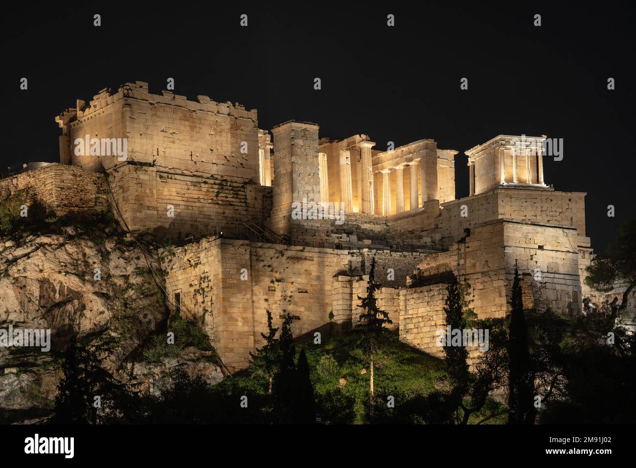 Avec l'Acropole et le Parthénon théâtre Herodion. Vue depuis la colline de Philopappou, Athènes, Grèce. Banque D'Images