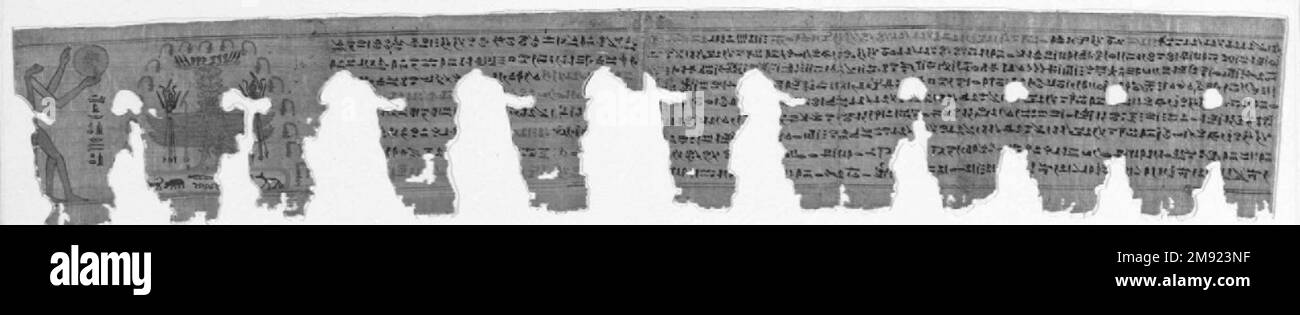 Scène d'un papyrus magique scène d'un papyrus magique, 664-525 B.C.E. Papyrus, encre, total : 4 15/16 × 92 11/16 po (12,5 × 235,5 cm). La créature aigée debout vue ici est connue sous le nom de figurine BES à tête naine, protecteur divin de la naissance du roi et du soleil. Cette forme de BES était étroitement associée à la partie nocturne du cycle solaire. Il a donc également joué un rôle important de gardien des femmes et des enfants qui dorment, en particulier contre les dangers de la nuit, représentés ici par les créatures nocives contenues dans l'ovale sur lequel il se tient. Le foyer Banque D'Images