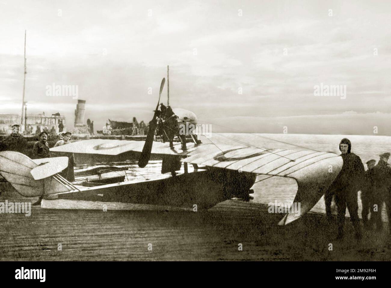 École des officiers de l'aviation navale à Bakou. Bateau volant - monoplan ca. 1916 Banque D'Images