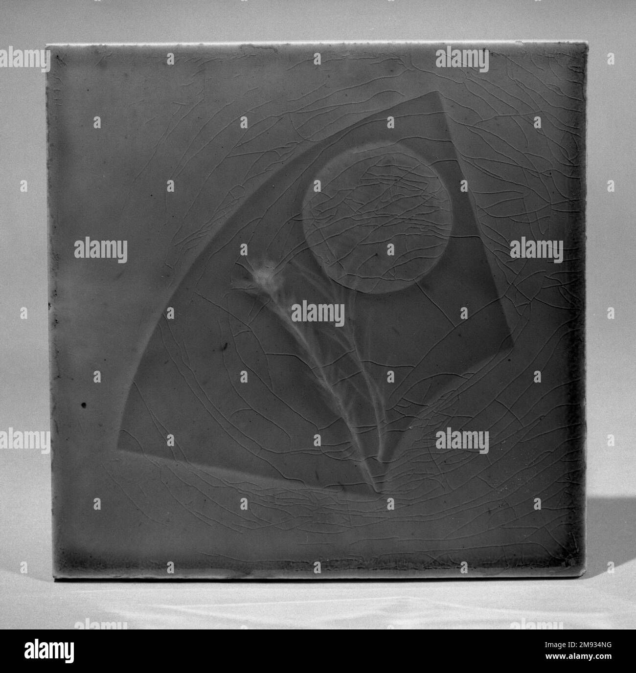 Carrelage américain. Carreau, 1883-1887. Faïence, glaçure de plomb, 6 x 6 po. (15,2 x 15,2 cm). Arts décoratifs 1883-1887 Banque D'Images