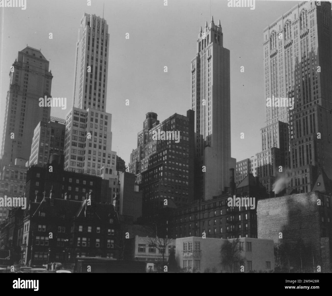 Park Avenue et 39th Street Berenice Abbott (cuisine américaine, 1898-1991). Park Avenue et 39th Street, 1936. Photographie en gélatine argentée, 7 1/4 x 9 po (18,4 x 22,9 cm). Photographie 1936 Banque D'Images