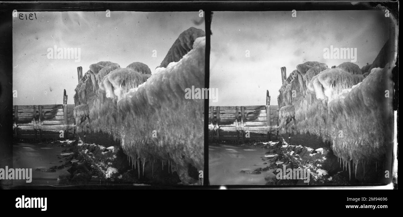 ICE on Front's Dock Lower End, Brooklyn George Bradford Brainerd (cuisine américaine, 1845-1887). Glace sur le quai inférieur de Front's Dock, Brooklyn, Californie 1872-1887. Collodion verre argent plaque humide négatif ca. 1872-1887 Banque D'Images ICE on Front's Dock Lower End, Brooklyn George Bradford Brainerd (cuisine américaine, 1845-1887). Glace sur le quai inférieur de Front's Dock, Brooklyn, Californie 1872-1887. Collodion verre argent plaque humide négatif ca. 1872-1887 Banque D'Images